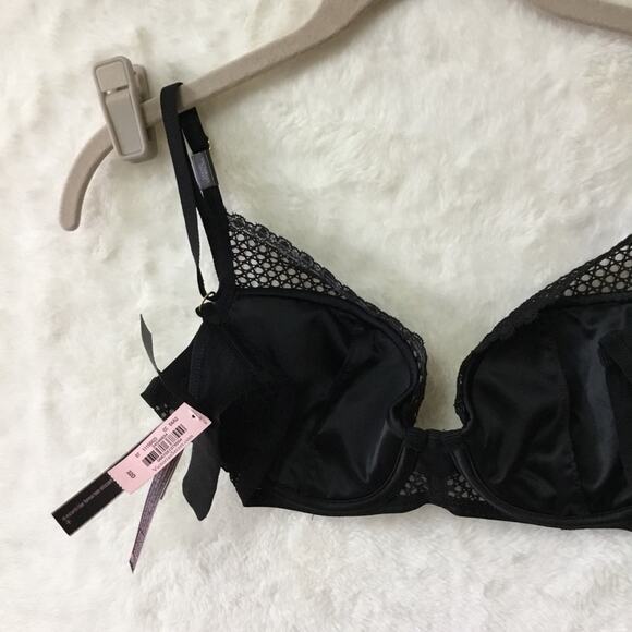 Victoria's Secret Black Fishnet Lace Push-Up Bra - Picture 5 of 11